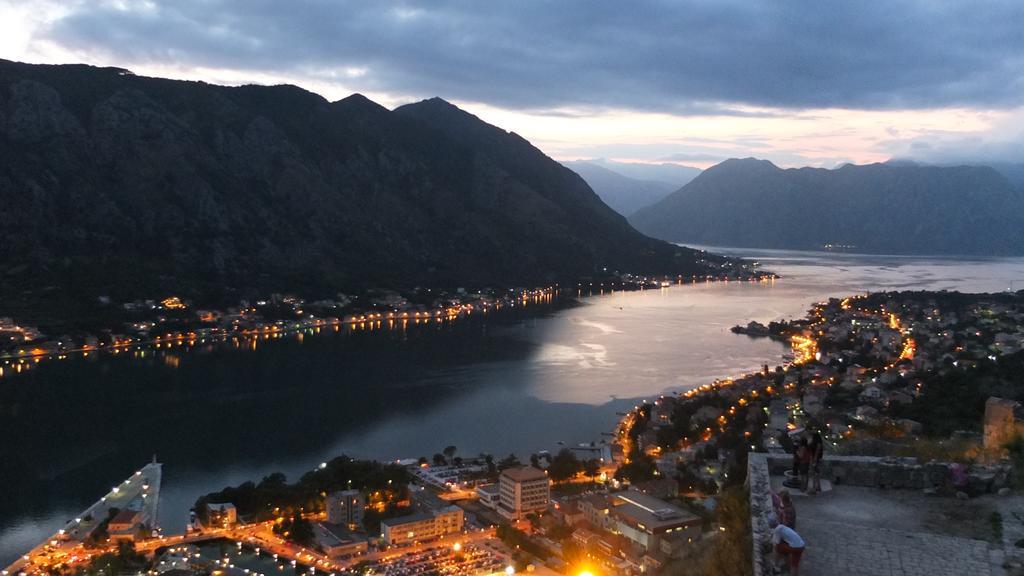 Guest House Forza Lux Kotor Dış mekan fotoğraf